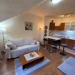 Appartement Cozy Flat In Neon *