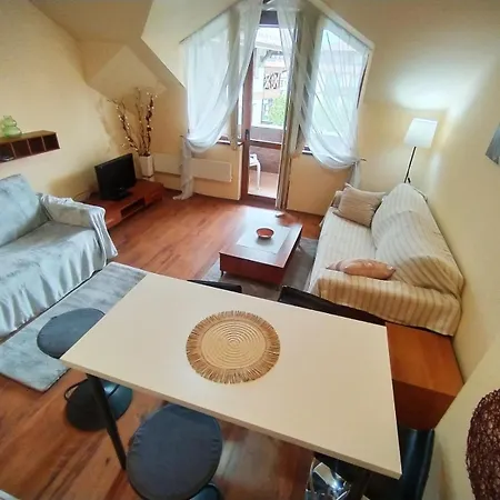 Cozy Flat In Neon Apartmán